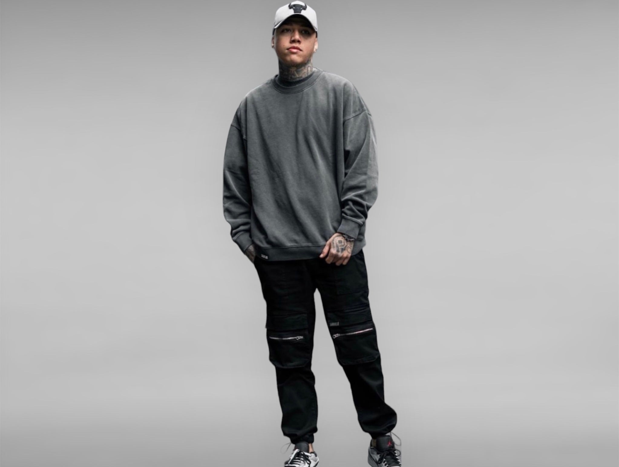 Patch Crewneck - Washed Charcoal